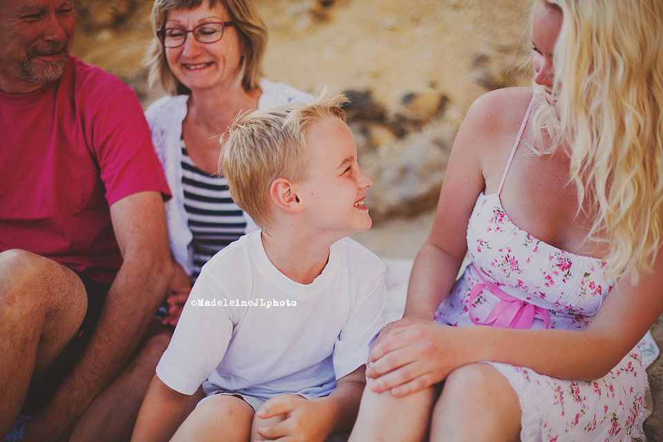 Extended family beach session Corona del Mar beach. Orange County family photographer Beach session. Orange County, los angeles, san diego, inland empire family children kids couples senior photographer